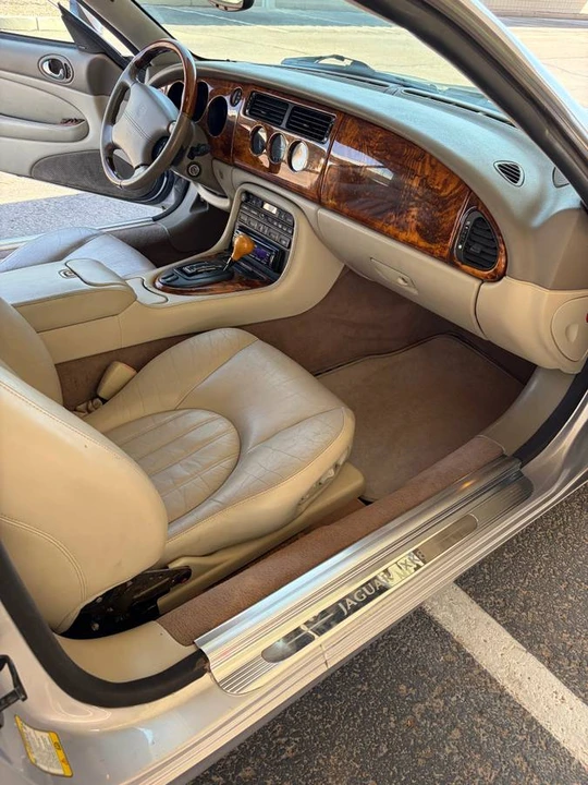 2002 Jaguar X100 XK8 - Image 9 of 12