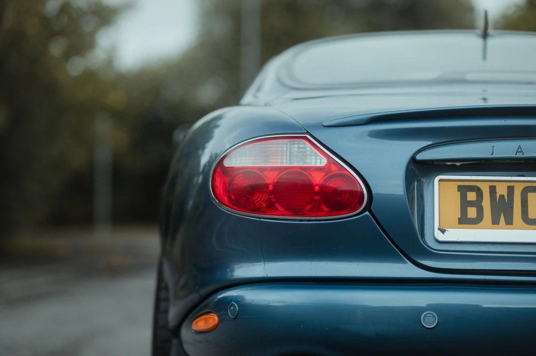 2002 Jaguar X100 XKR - Image 27 of 31