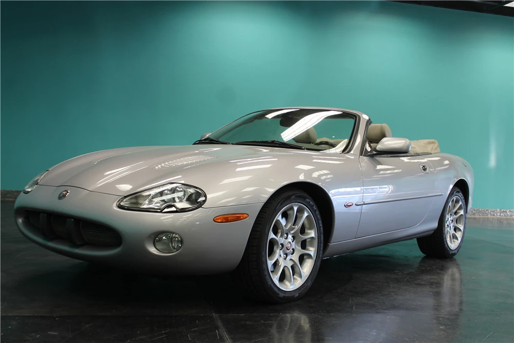 2002 Jaguar X100 XKR - Image 2 of 5