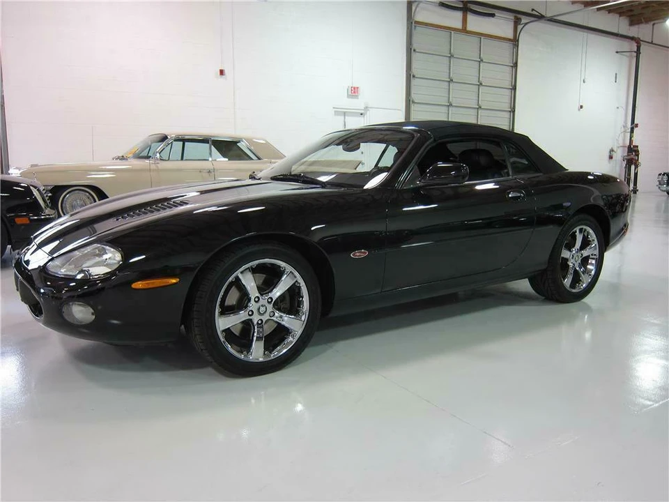 2002 Jaguar X100 XKR - Image 2 of 5
