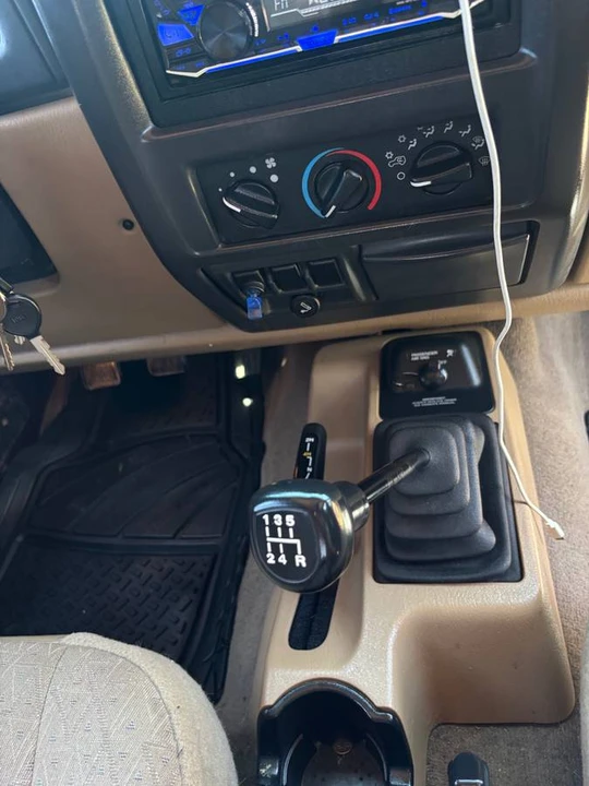2002 Jeep TJ Wrangler - Image 18 of 23