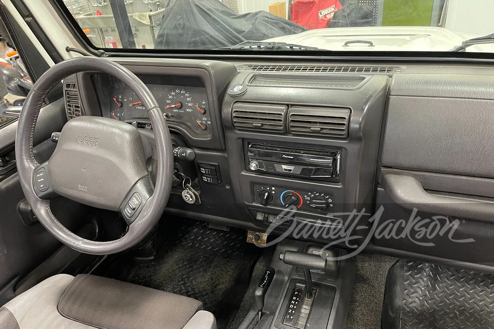 2002 Jeep TJ Wrangler - Image 3 of 5