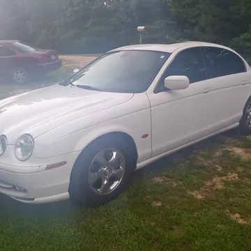 2002 Jaguar S-TYPE V8 Sedan 4D