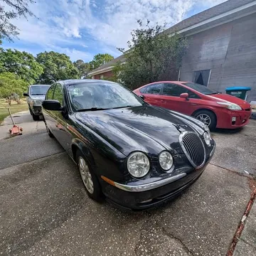 2002 Jaguar S-TYPE V8 Sedan 4D