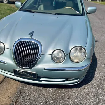 2002 Jaguar S-TYPE V8 Sedan 4D