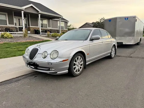 2002 Jaguar S-TYPE V8 Sedan 4D