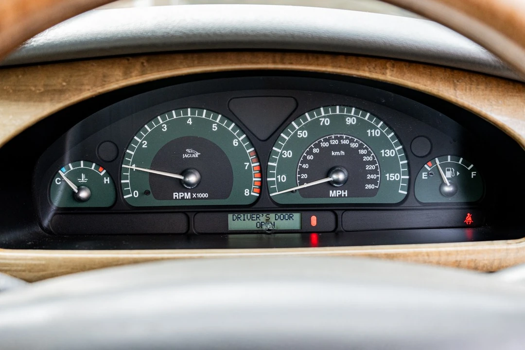 2002 Jaguar S-Type 2nd Gen - Image 19 of 30