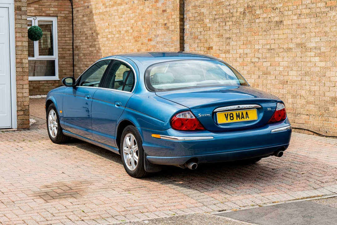 2002 Jaguar S-Type 2nd Gen - Image 9 of 30