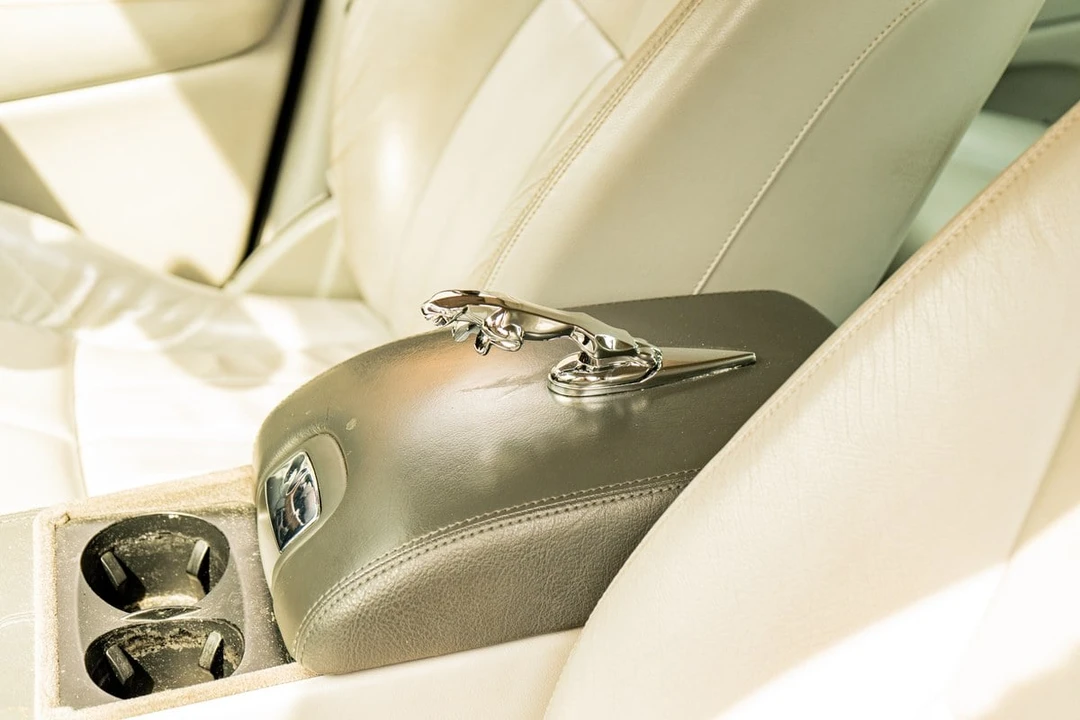 2002 Jaguar S-Type 2nd Gen - Image 28 of 30
