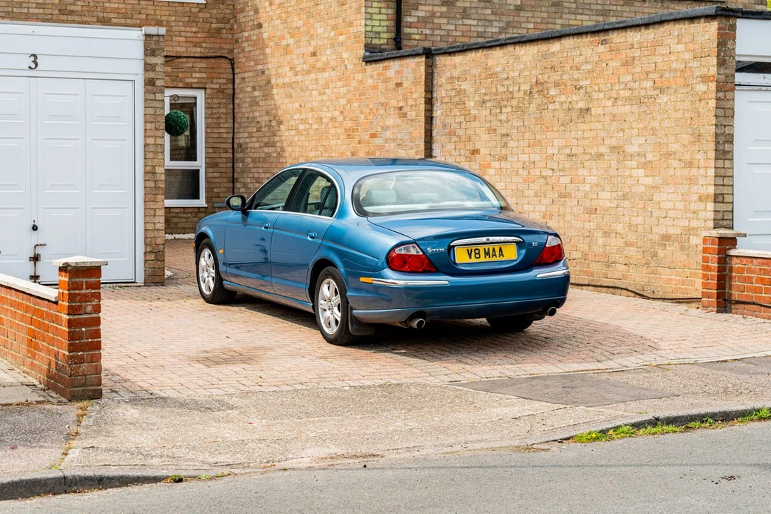 2002 Jaguar S-Type 2nd Gen - Image 10 of 30