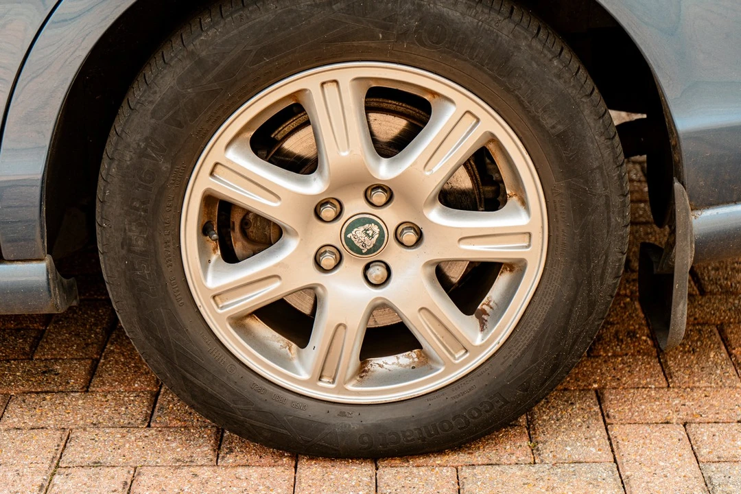 2002 Jaguar S-Type 2nd Gen - Image 12 of 30