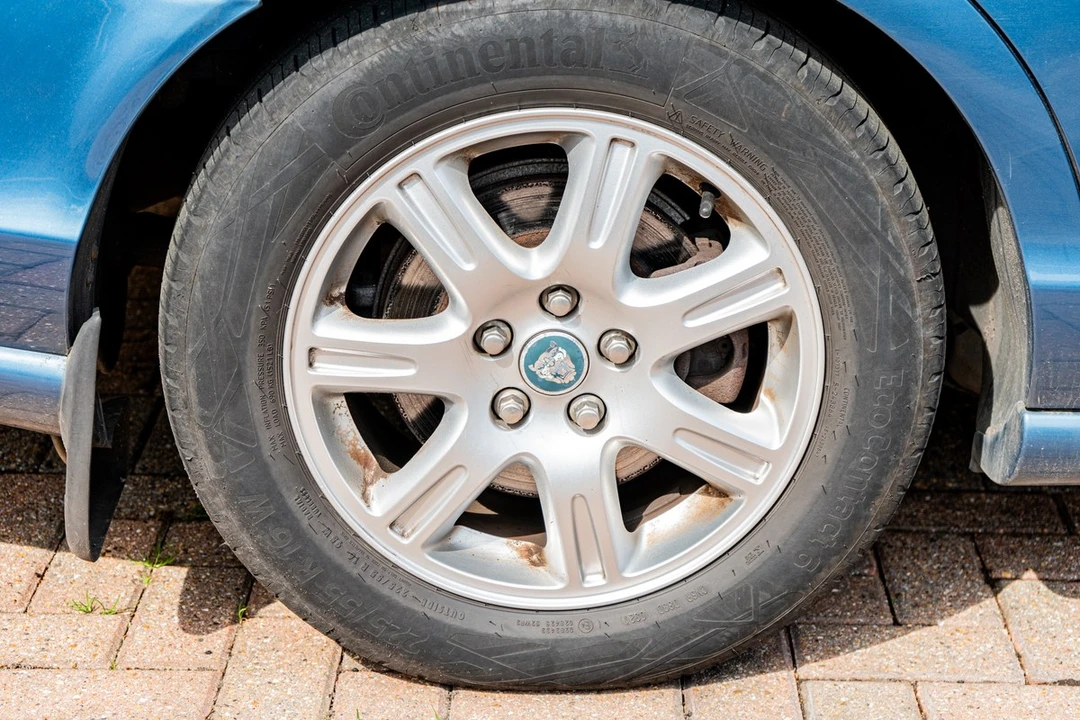 2002 Jaguar S-Type 2nd Gen - Image 14 of 30