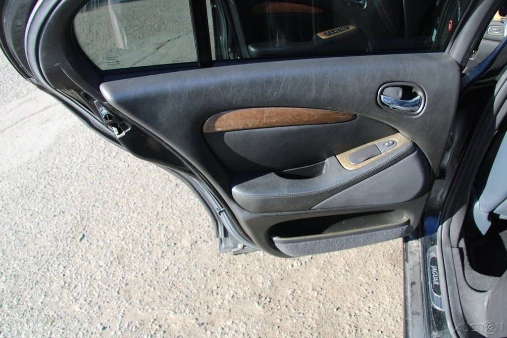 2002 Jaguar S-Type 2nd Gen - Image 19 of 21
