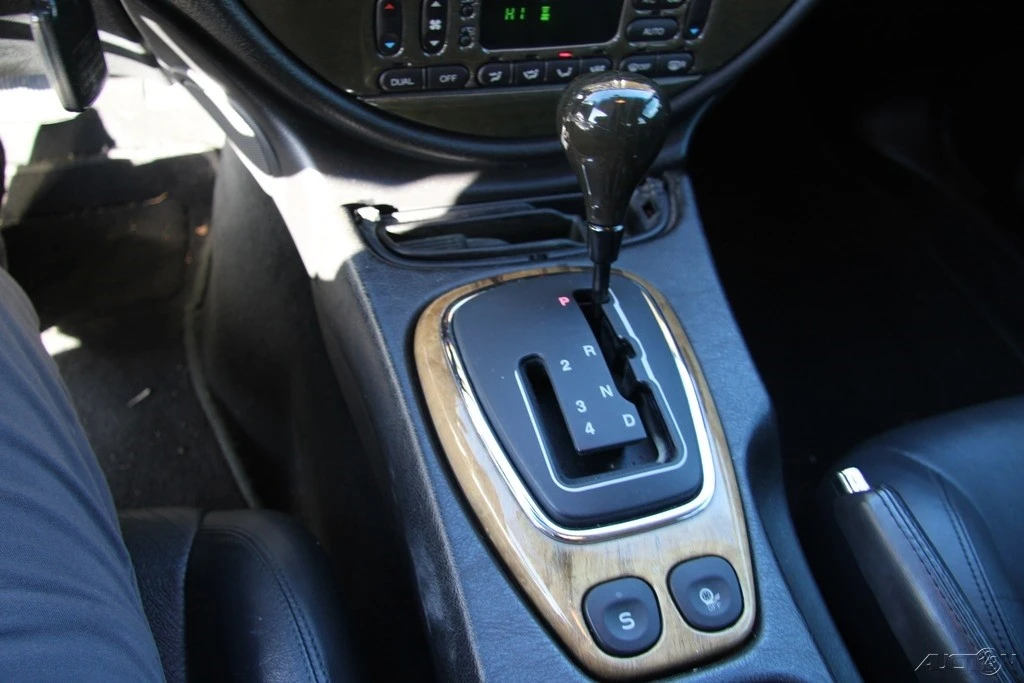 2002 Jaguar S-Type 2nd Gen - Image 18 of 21
