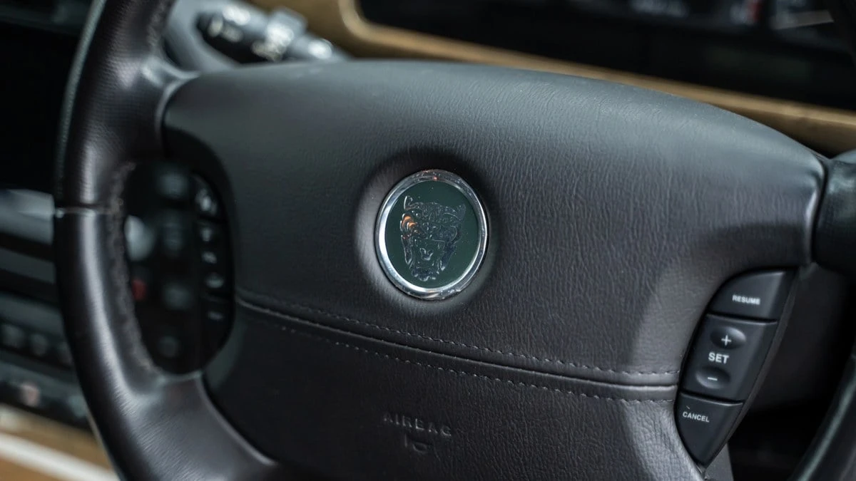 2002 Jaguar S-Type 2nd Gen - Image 15 of 30