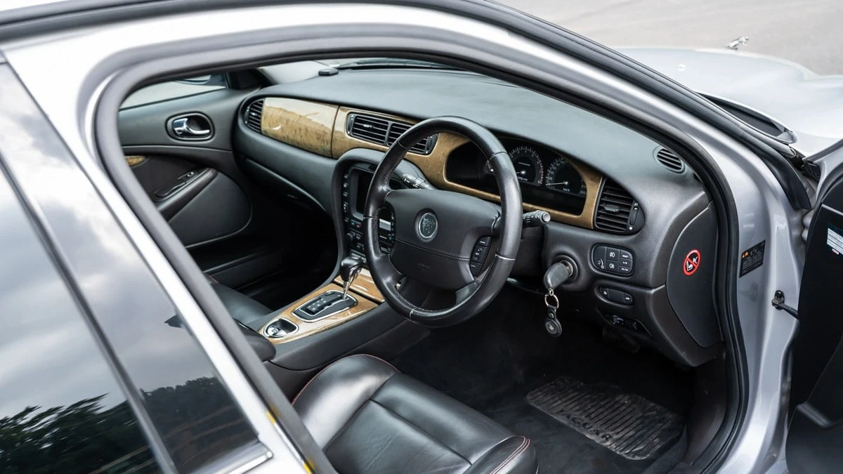 2002 Jaguar S-Type 2nd Gen - Image 13 of 30