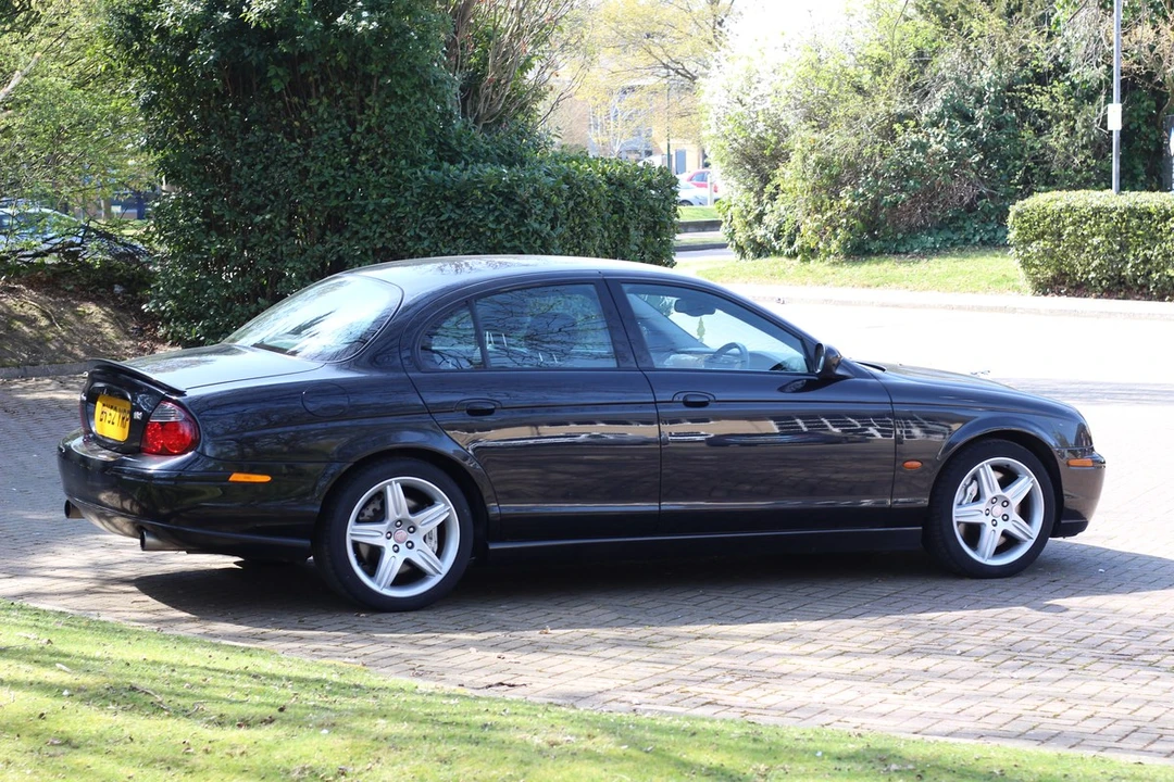 2002 Jaguar S-Type 2nd Gen - Image 19 of 30