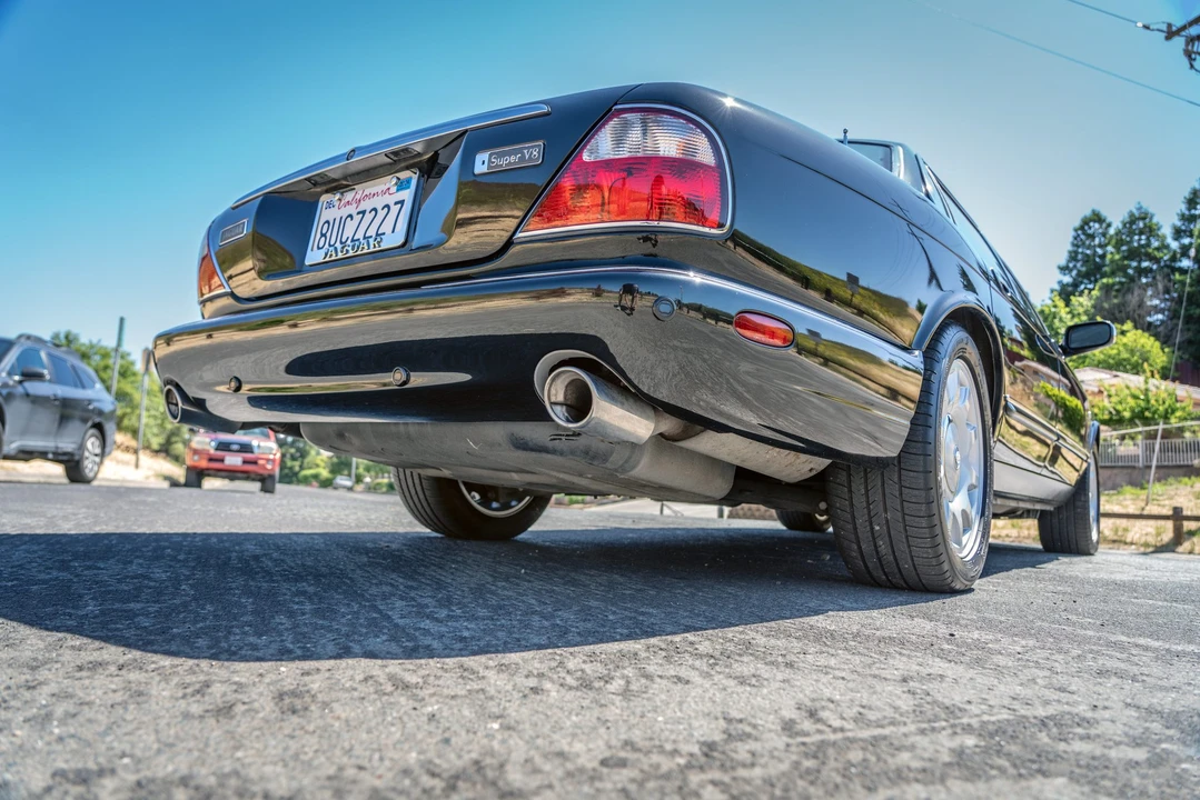 2002 Jaguar X308 XJ - Image 15 of 31