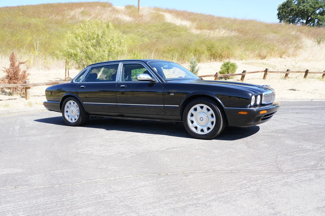 2002 Jaguar X308 XJ - Image 10 of 31