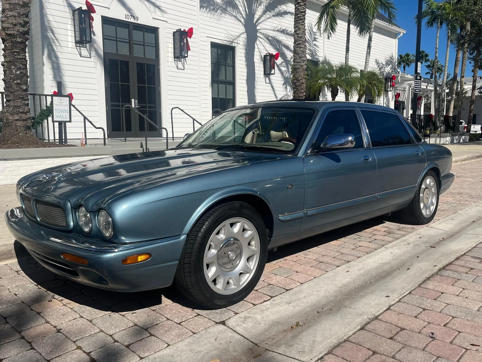 2002 Jaguar X308 XJR - Image 19 of 31