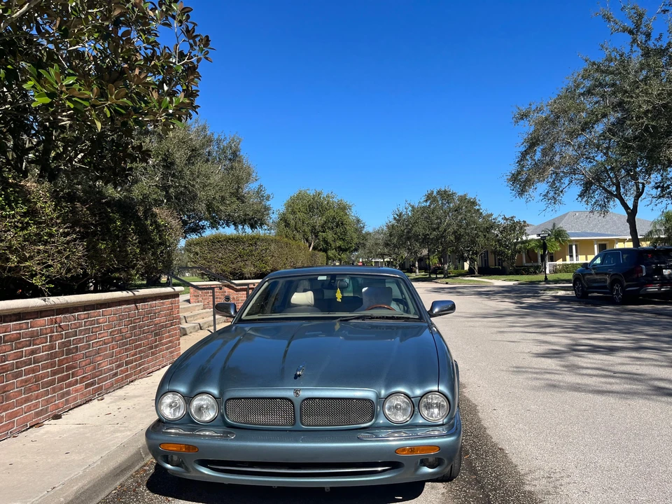 2002 Jaguar X308 XJR - Image 8 of 31