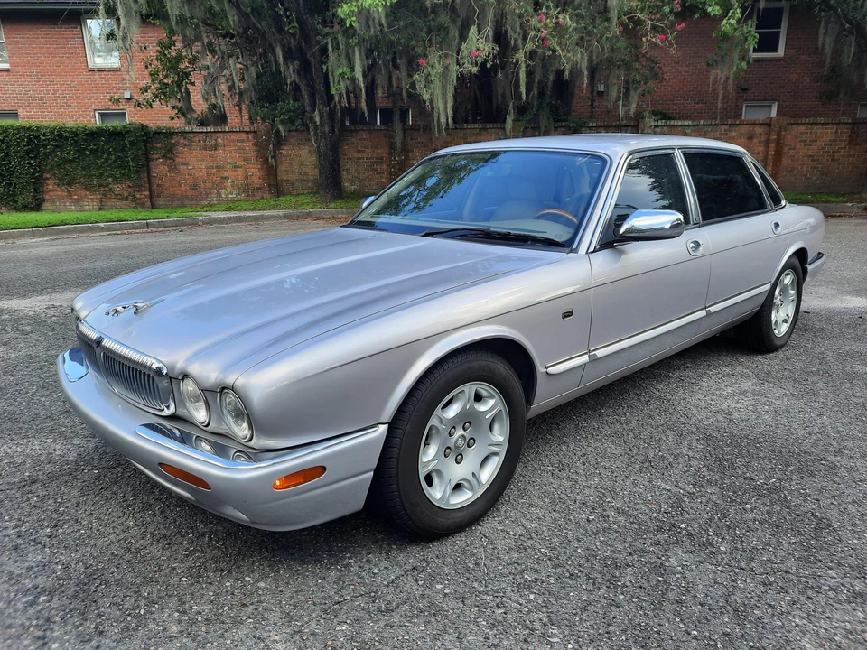 2002 Jaguar X308 XJ - Image 9 of 31
