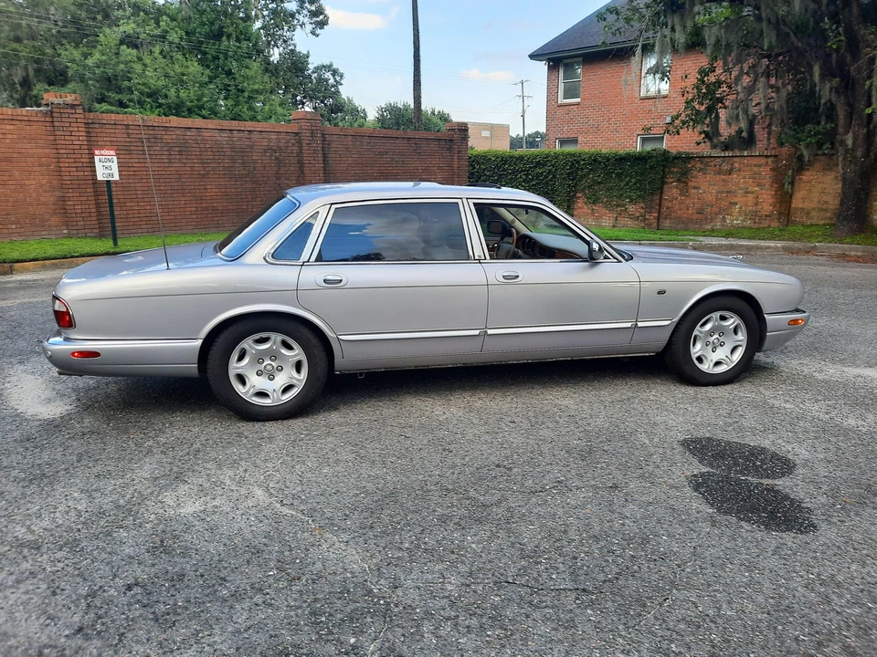 2002 Jaguar X308 XJ - Image 22 of 31