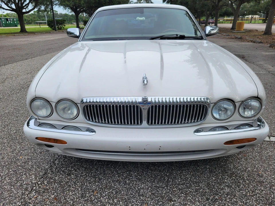 2002 Jaguar X308 XJ - Image 14 of 31