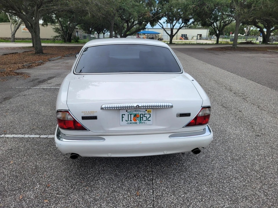 2002 Jaguar X308 XJ - Image 6 of 31