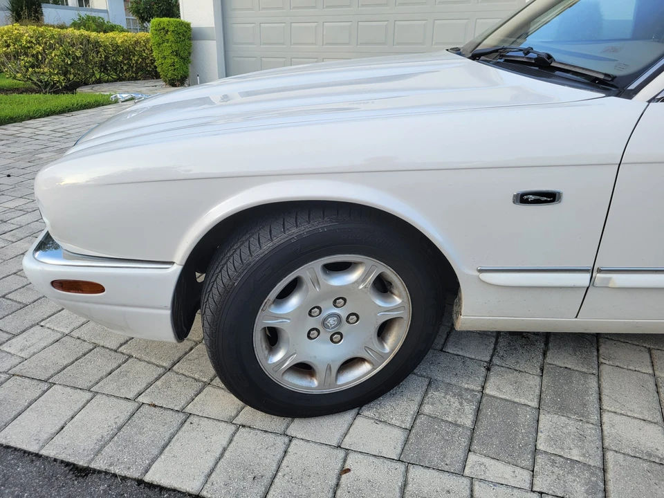 2002 Jaguar X308 XJ - Image 23 of 31