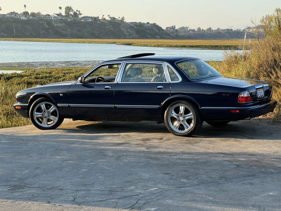 2002 Jaguar X308 XJ - Image 8 of 31