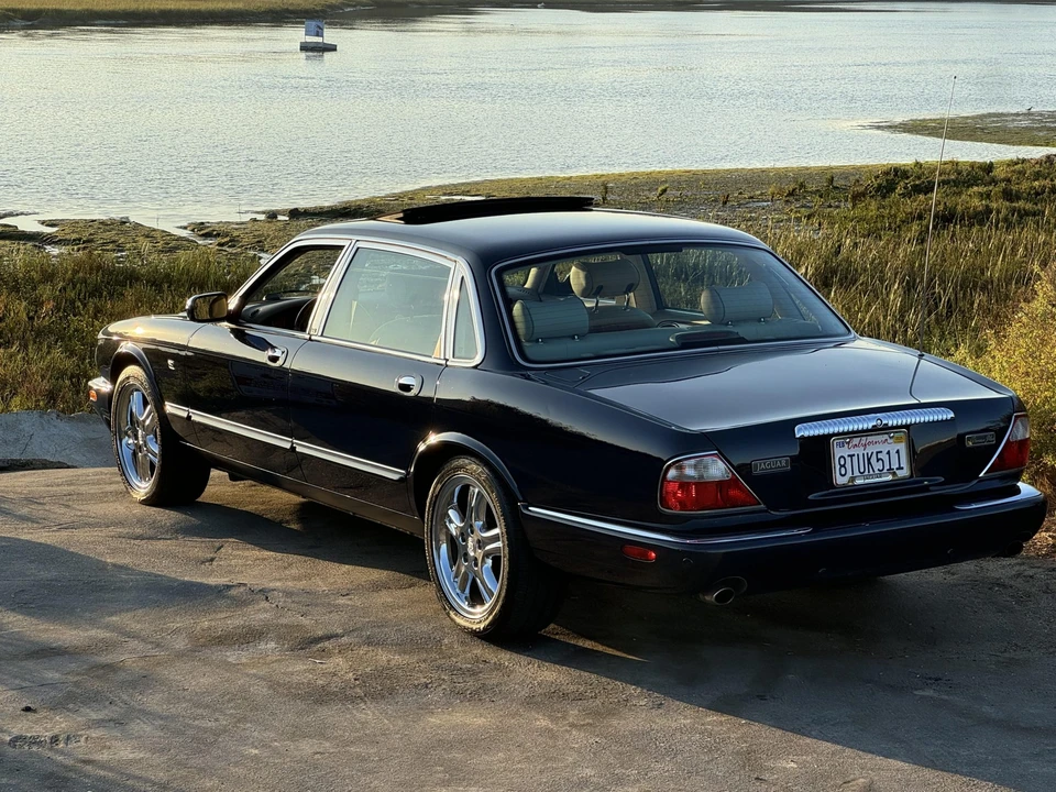 2002 Jaguar X308 XJ - Image 16 of 31