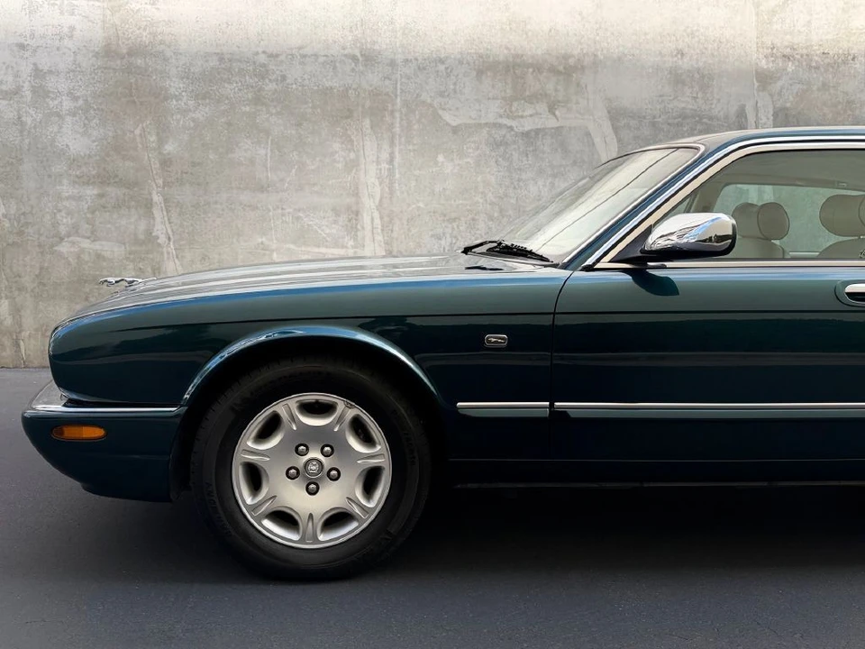 2002 Jaguar X308 XJ - Image 19 of 21