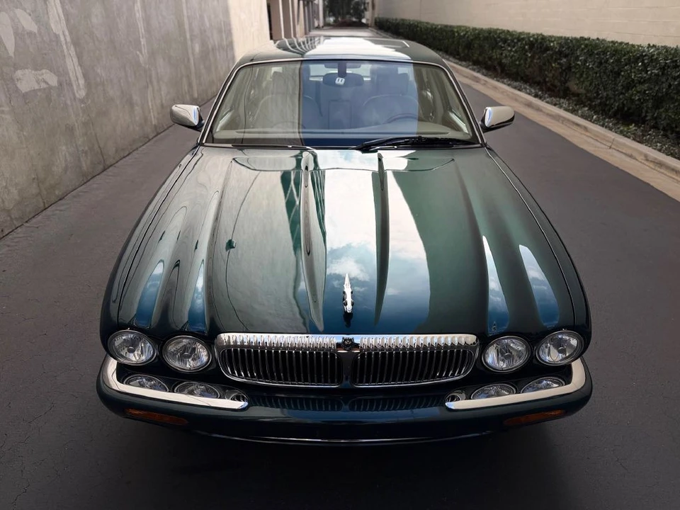 2002 Jaguar X308 XJ - Image 5 of 21