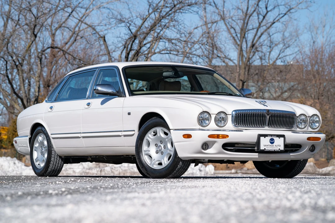 2002 Jaguar X308 XJ - Image 9 of 31
