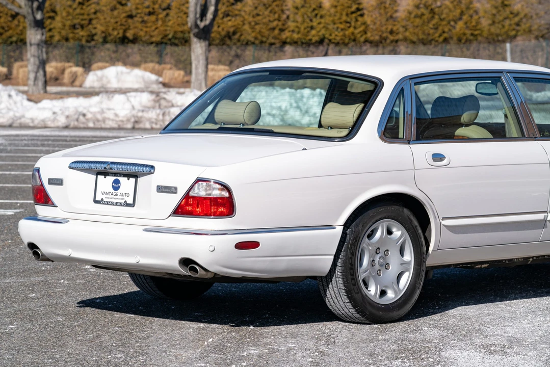 2002 Jaguar X308 XJ - Image 30 of 31