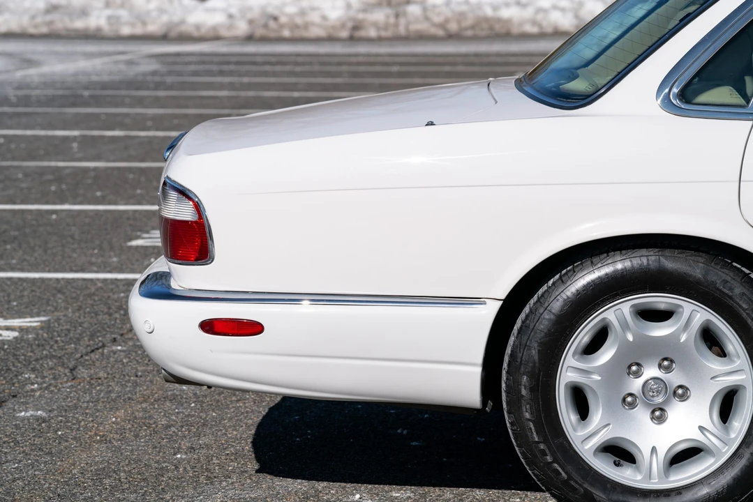 2002 Jaguar X308 XJ - Image 29 of 31