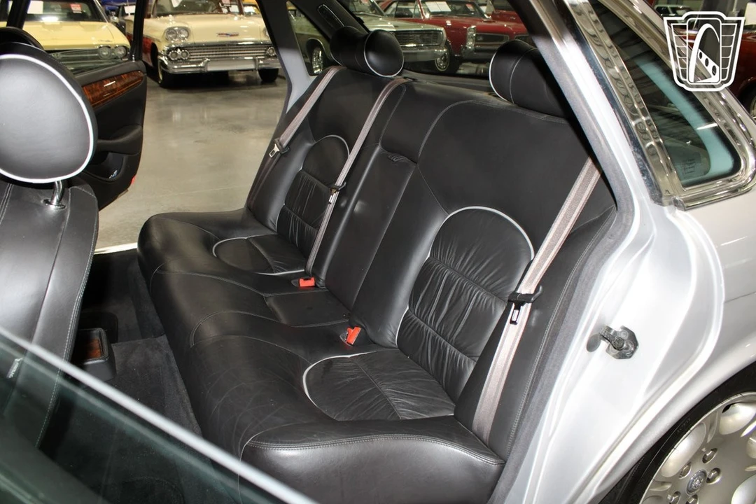 2002 Jaguar X308 XJ - Image 9 of 12