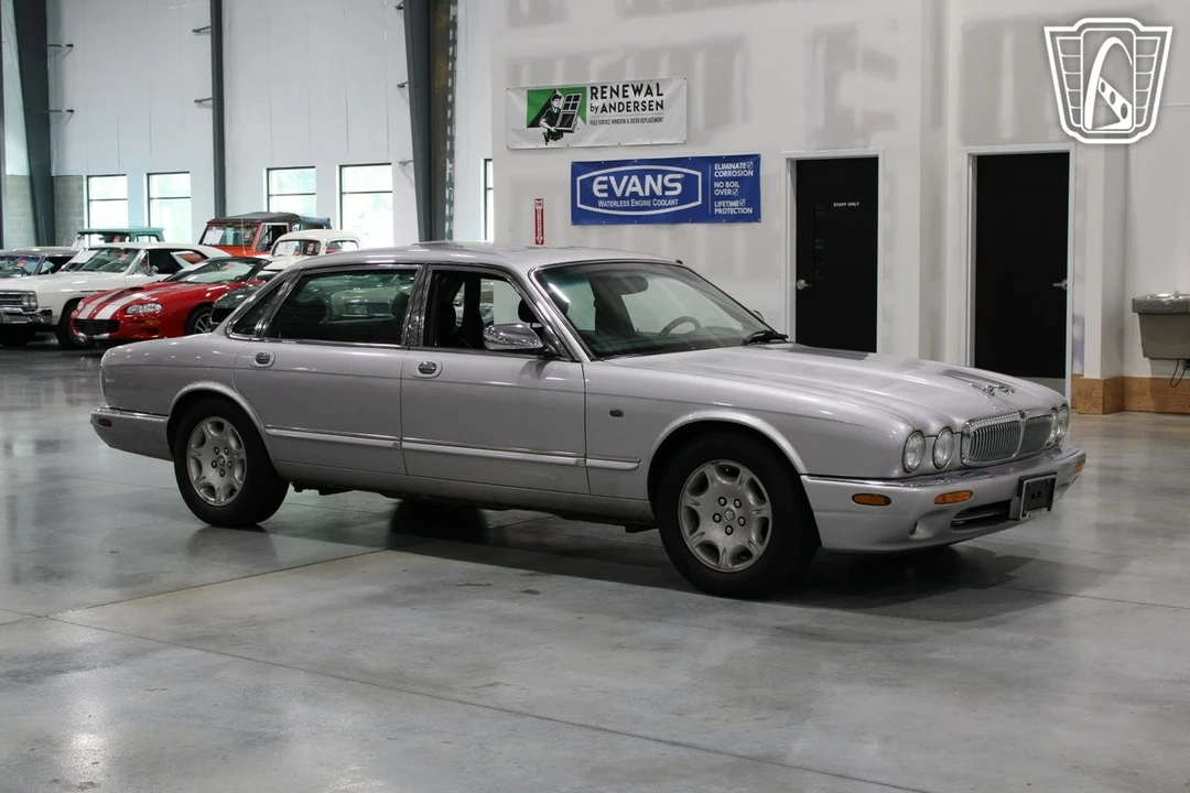 2002 Jaguar X308 XJ - Image 19 of 31