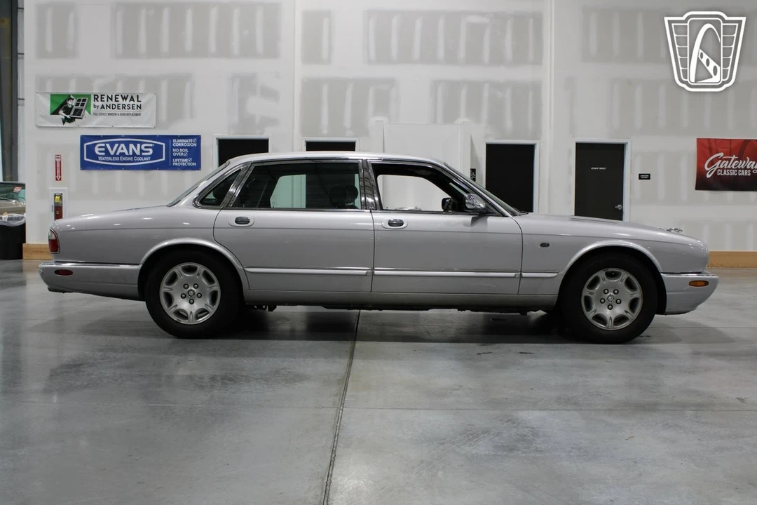 2002 Jaguar X308 XJ - Image 26 of 31