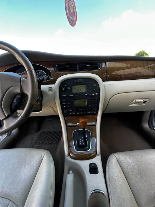 2002 Jaguar X-Type - Image 8 of 16
