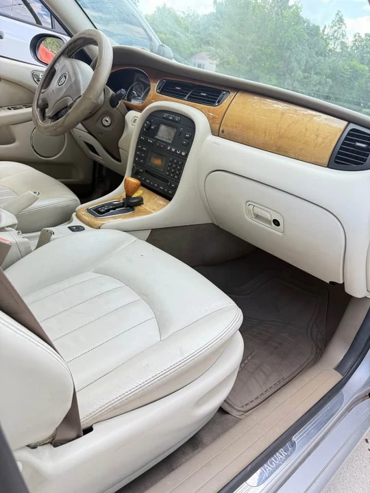 2002 Jaguar X-Type - Image 11 of 13