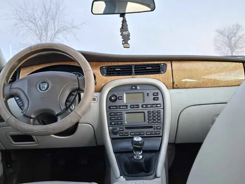 2002 Jaguar X-Type - Image 3 of 4