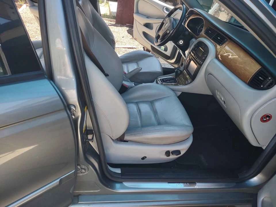 2002 Jaguar X-Type - Image 11 of 11