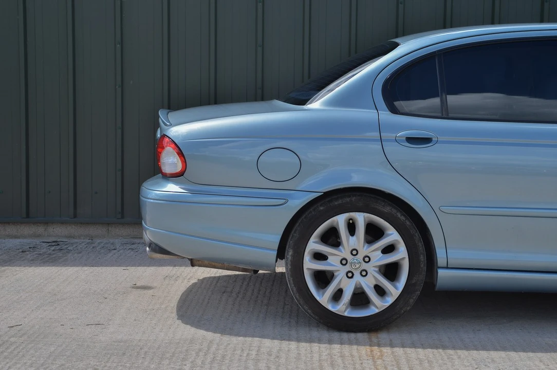 2002 Jaguar X-Type - Image 16 of 30