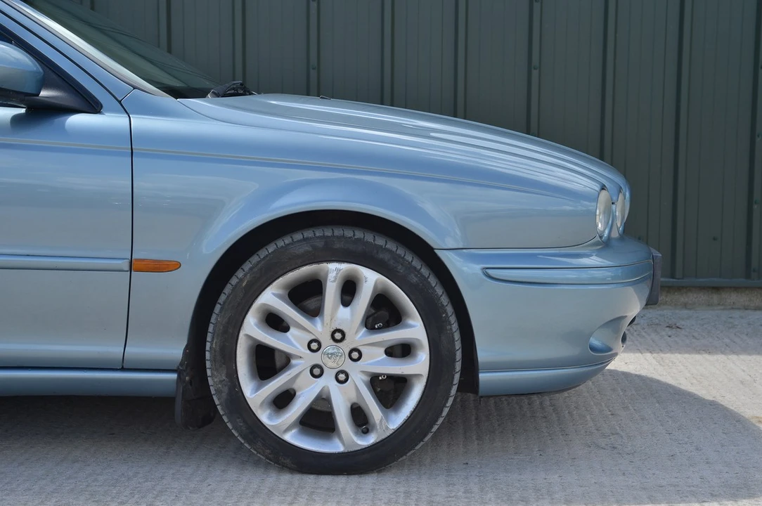 2002 Jaguar X-Type - Image 13 of 30