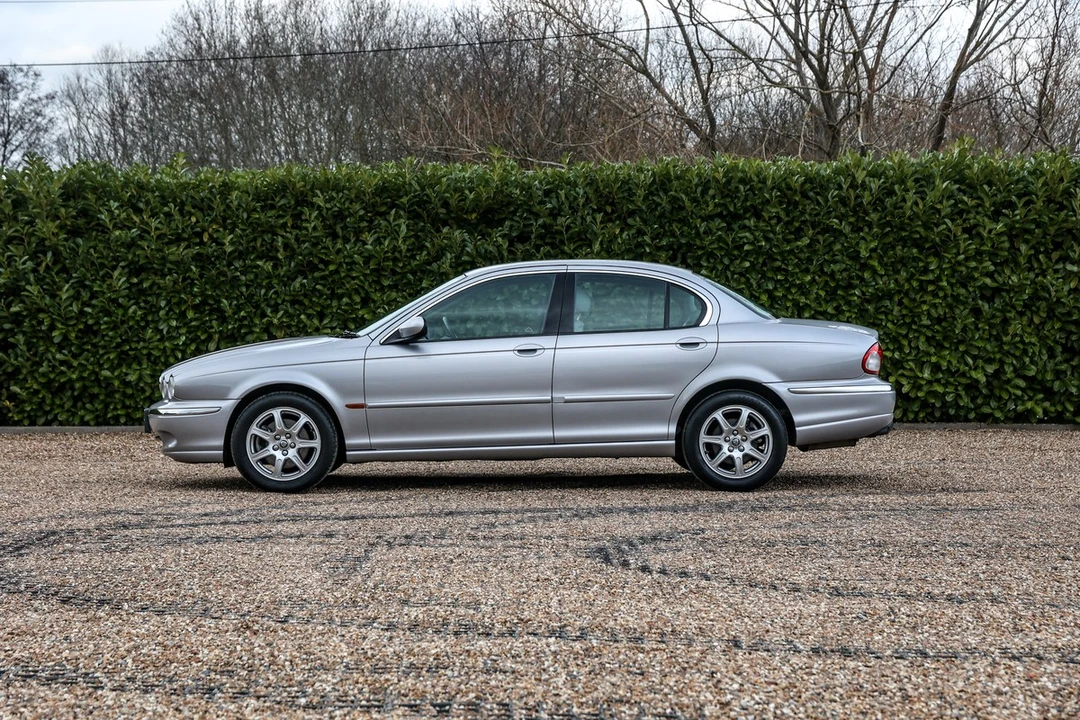 2002 Jaguar X-Type - Image 8 of 30