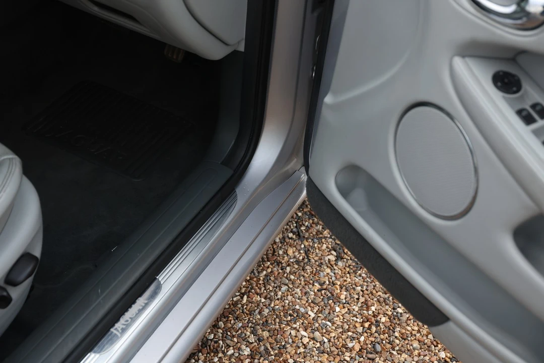 2002 Jaguar X-Type - Image 27 of 30