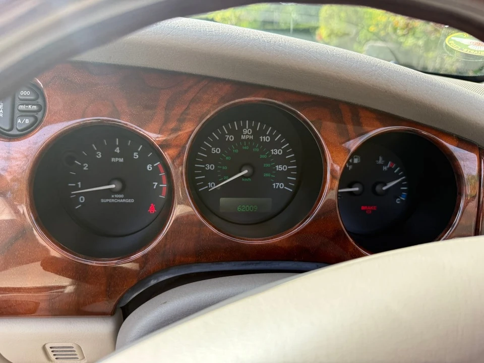 2002 Jaguar X100 XKR - Image 27 of 30