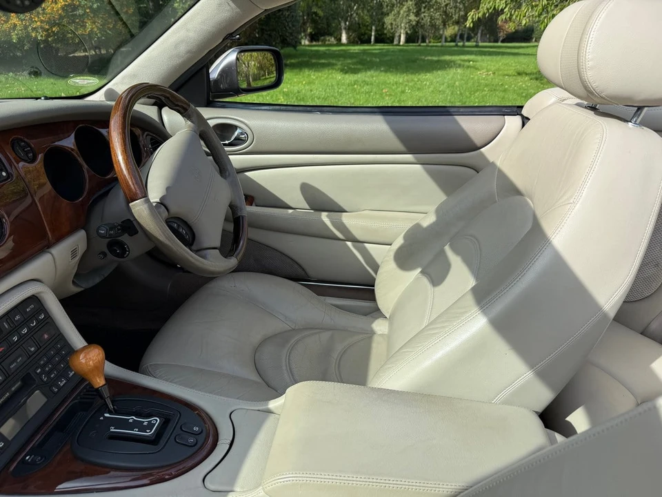 2002 Jaguar X100 XKR - Image 25 of 30